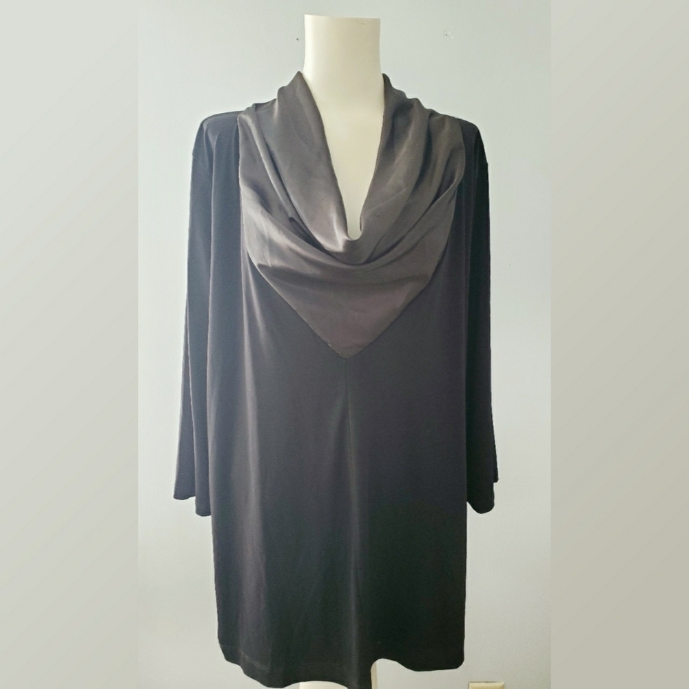 American Glamour Badgley Mischa Black Tunic Top